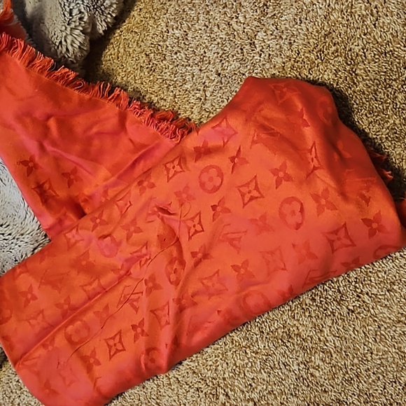 Vuitton scarf/shawl - Picture 1 of 2